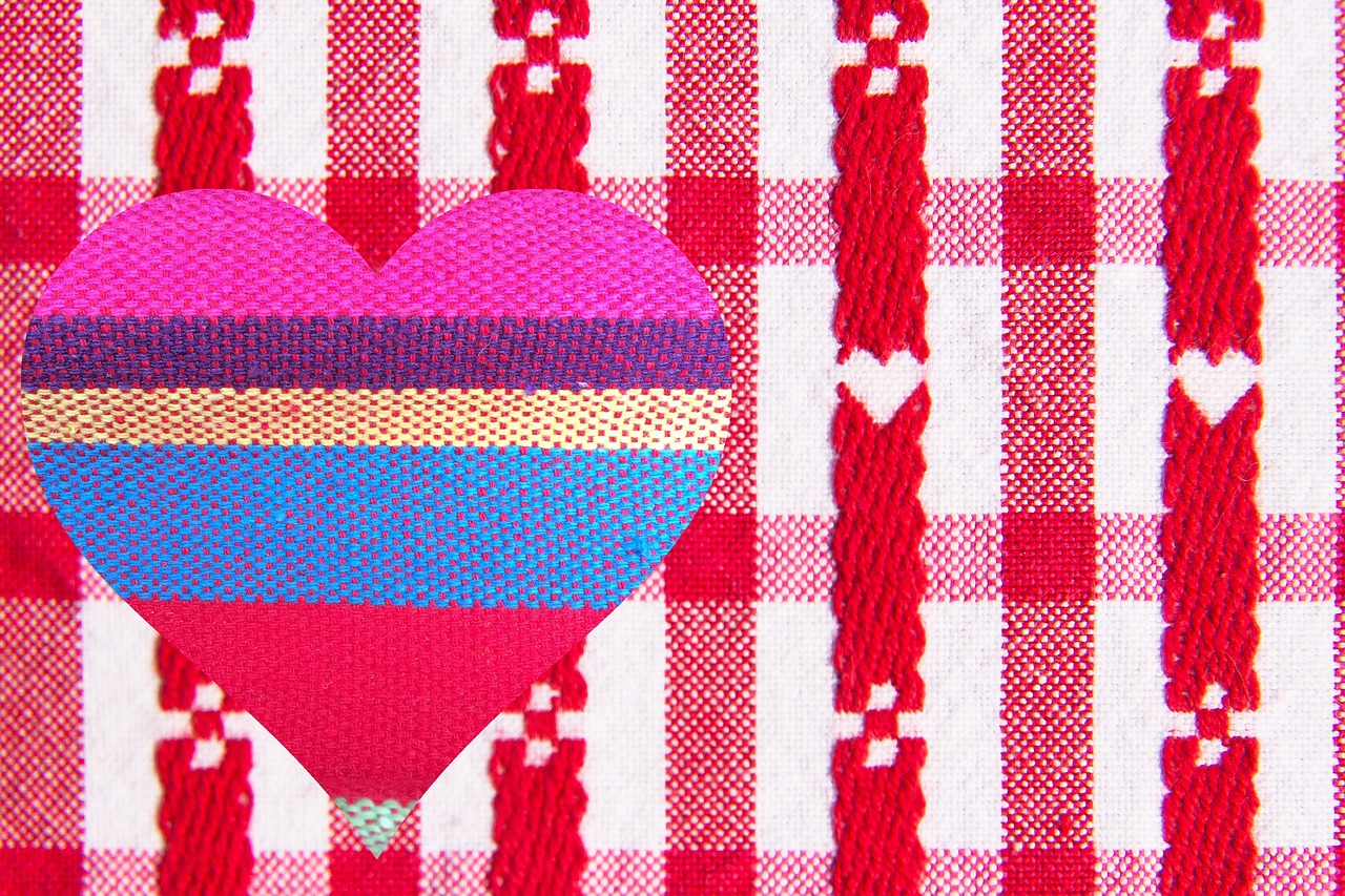 How to Make a Patchwork Pillow: An Easy Tutorial